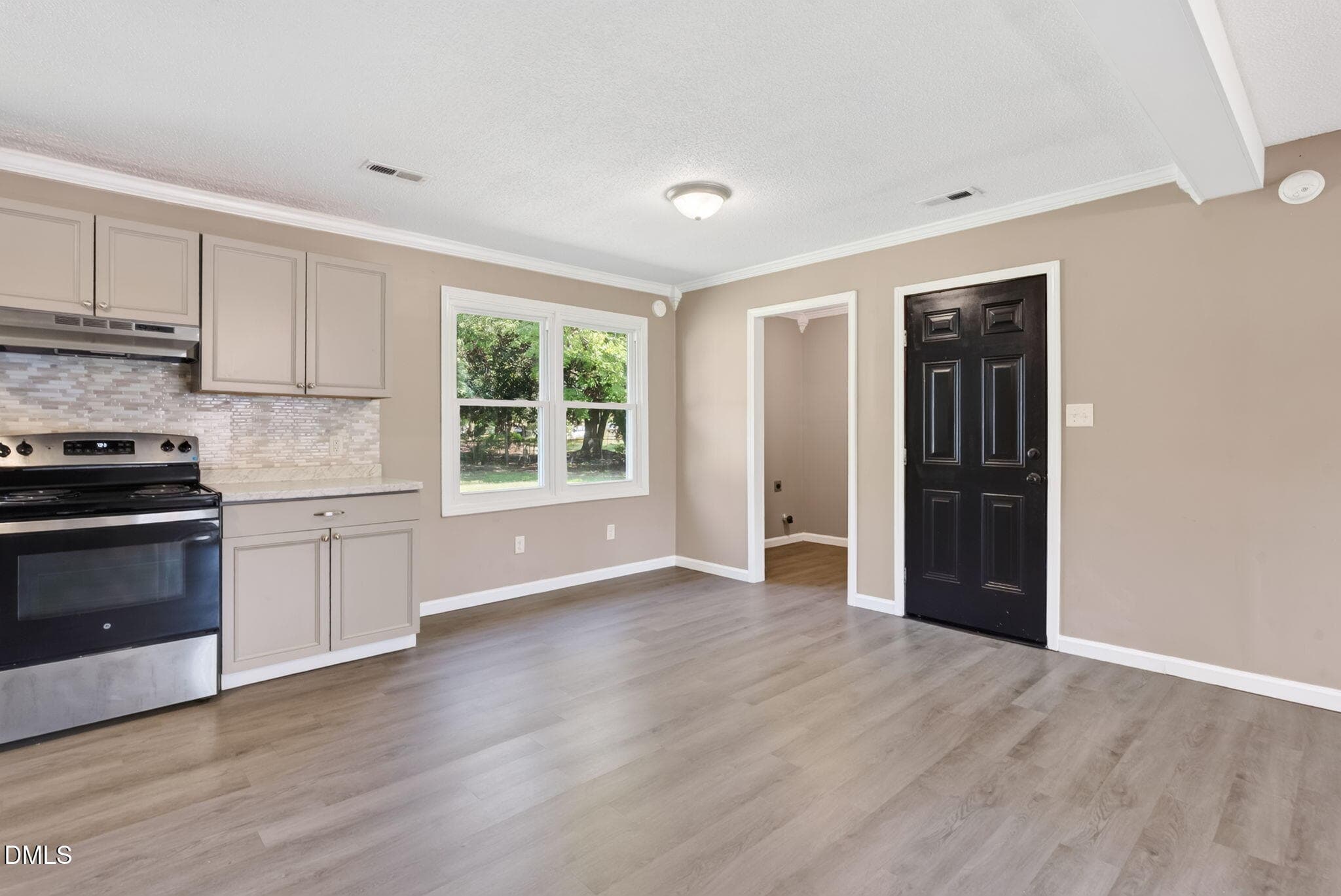 9-web-or-mls-DSC02408 - 303 Brentwood Drive, Dudley, NC 28333, Dudley