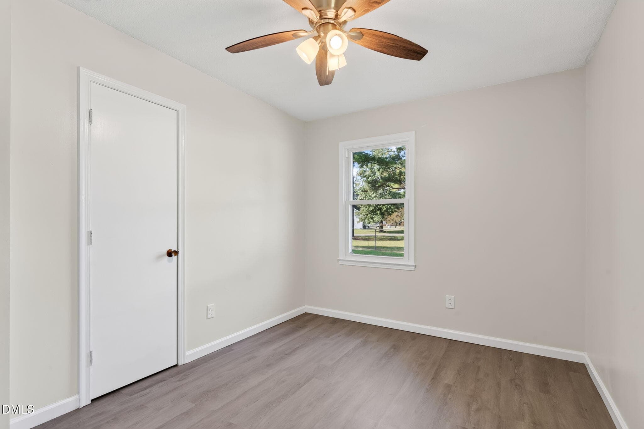 17-web-or-mls-DSC02453 - 303 Brentwood Drive, Dudley, NC 28333, Dudley