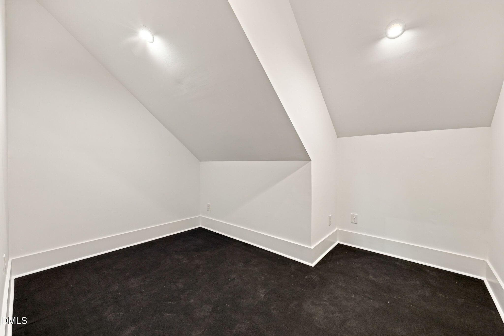 45-web-or-mls-IMG_9205 - 5308 Parkwood Drive, Raleigh, NC 27612, Raleigh