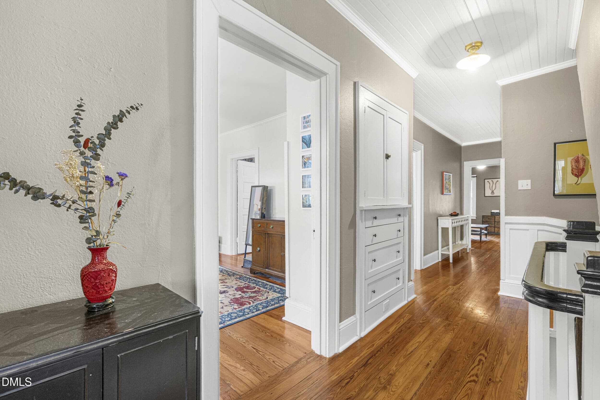 25 - 2nd Floor Landing - 132 Woodburn Road, Raleigh, NC 27605, Raleigh