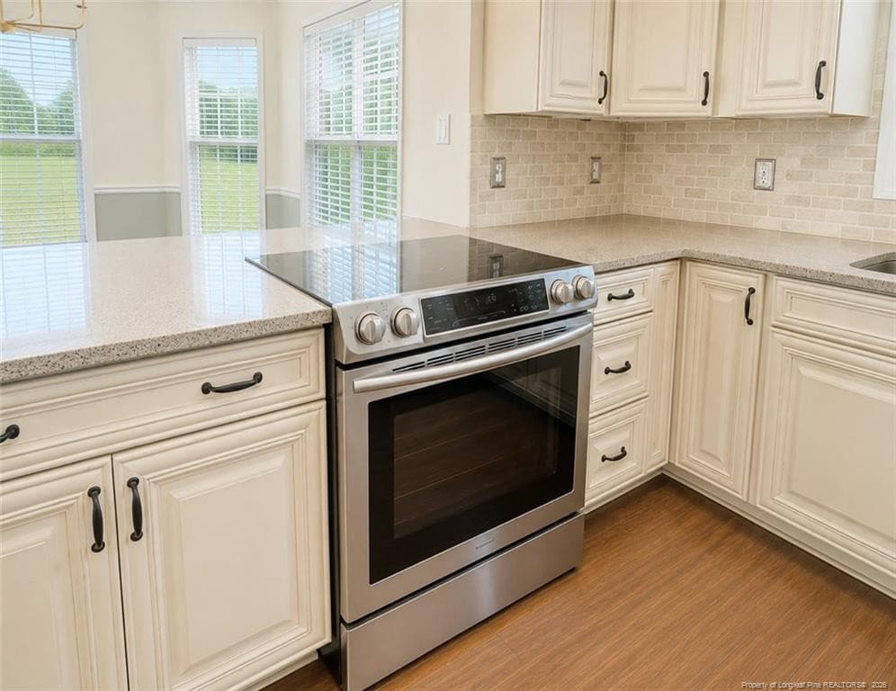 Stainless Appliances - 1918 Sunshine Court, Hope Mills, NC 28348