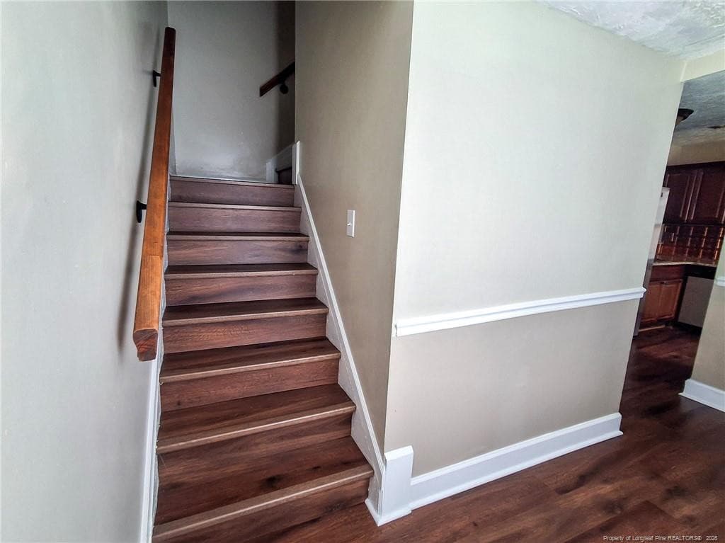 L Shape Stairway - 406 Kirkcaldy Court, Fayetteville, NC 28314, Fayetteville