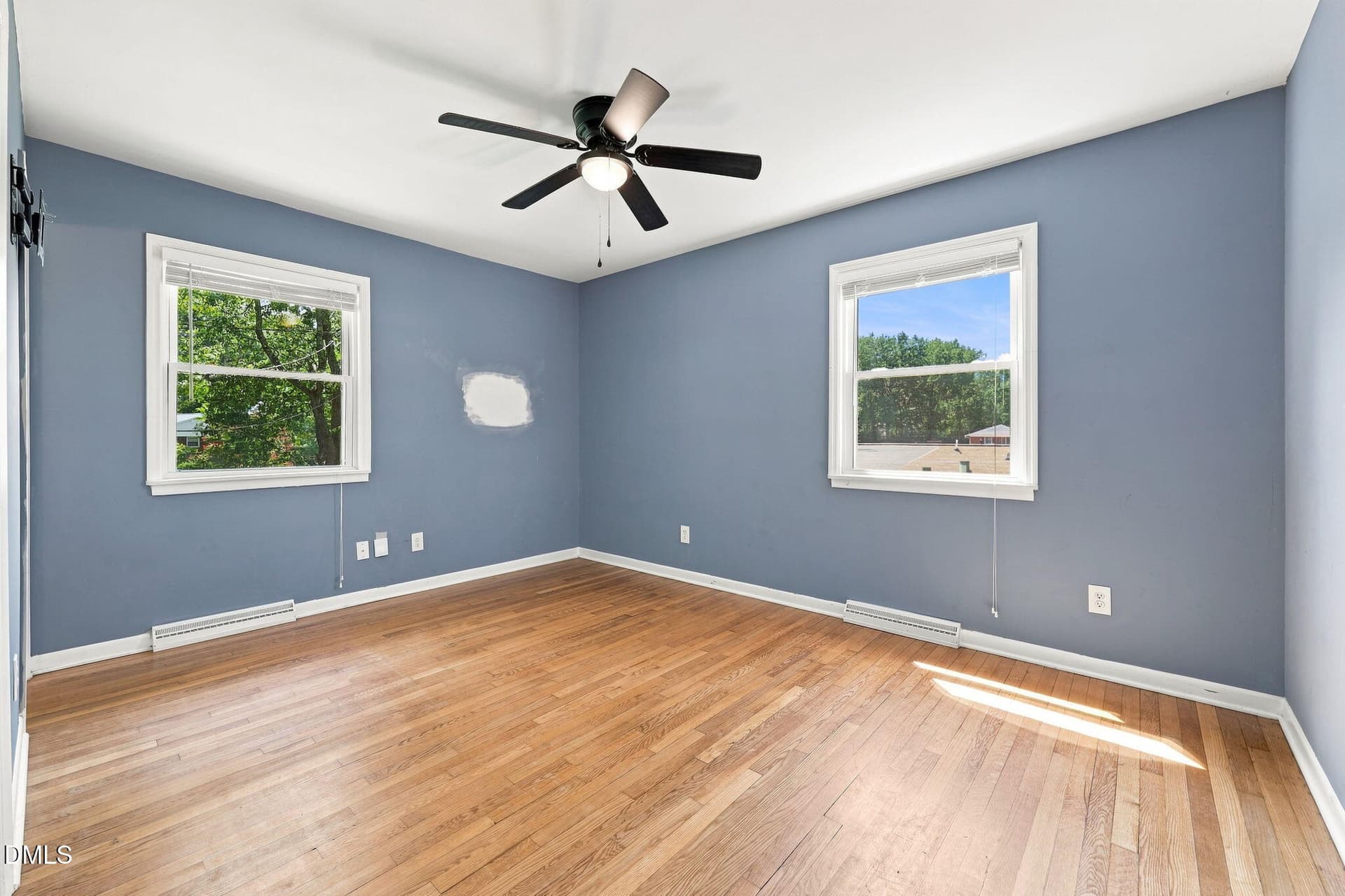 16-web-or-mls-6S8A8455 - 2405 Denver Drive, Greensboro, NC 27406