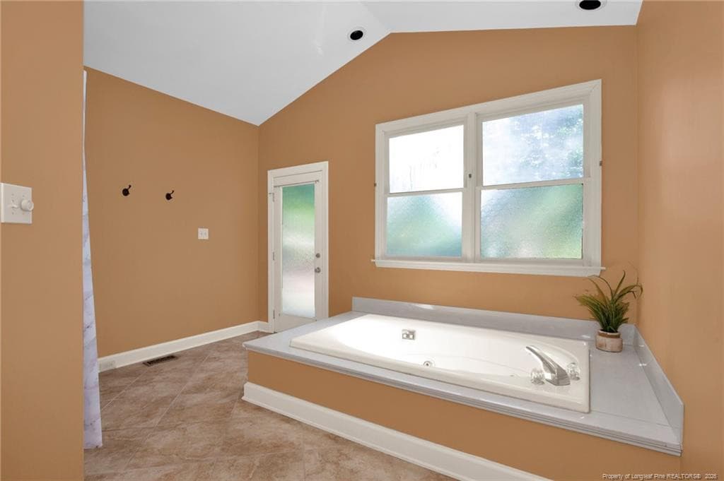 Photo 11 - 453 Kingsford Road, Fayetteville, NC 28314, Fayetteville
