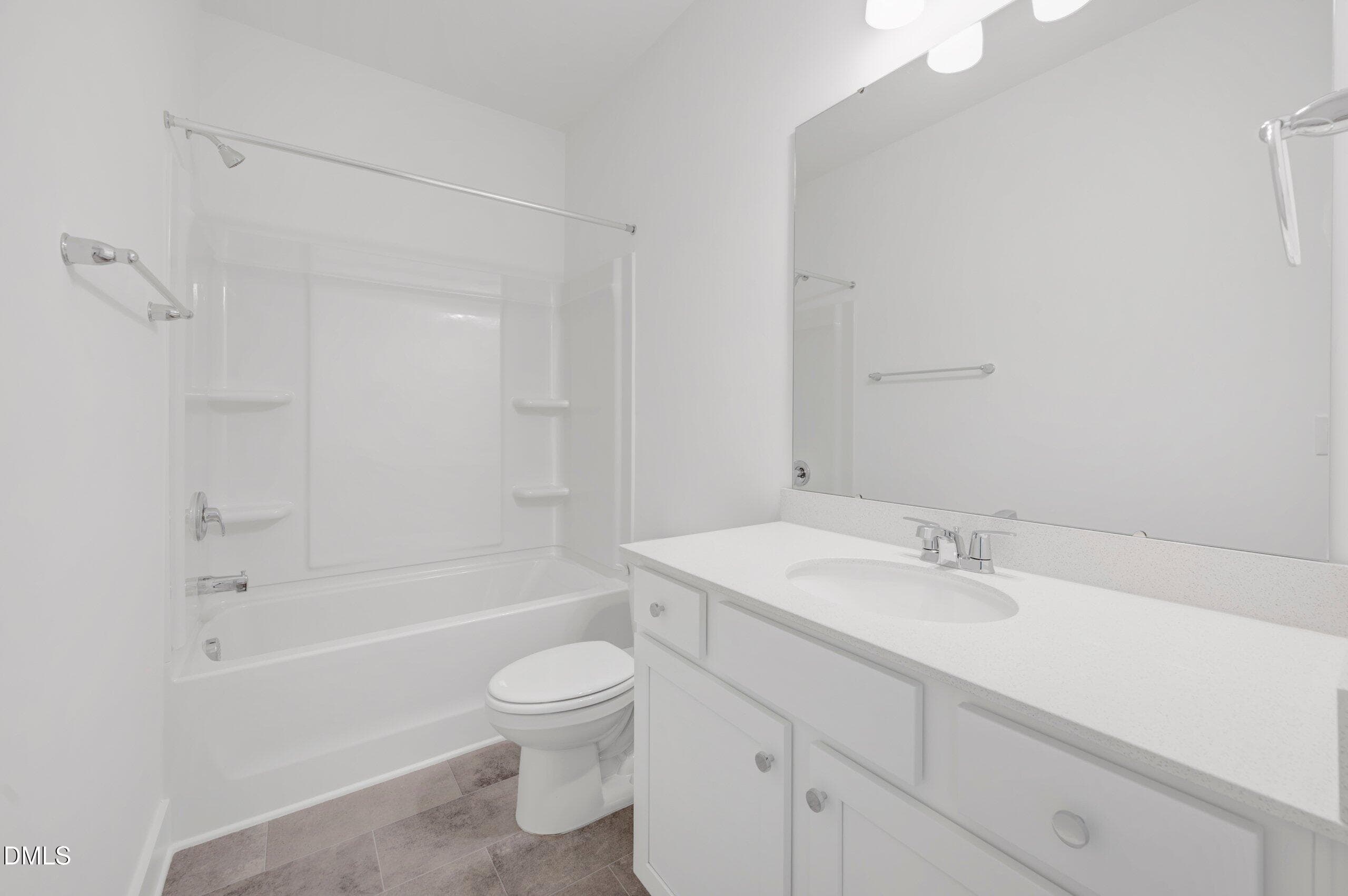 Secondary Bath - 144 Golfview Avenue, Benson, NC 27504
