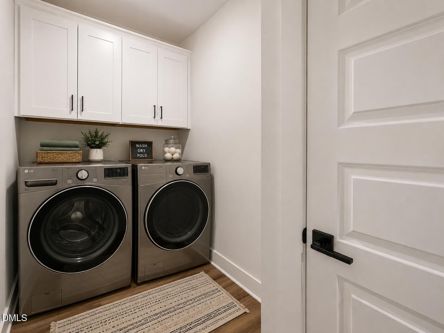 Laundry paisley - 190 Symmetry Loop, Youngsville, NC 27596, Youngsville