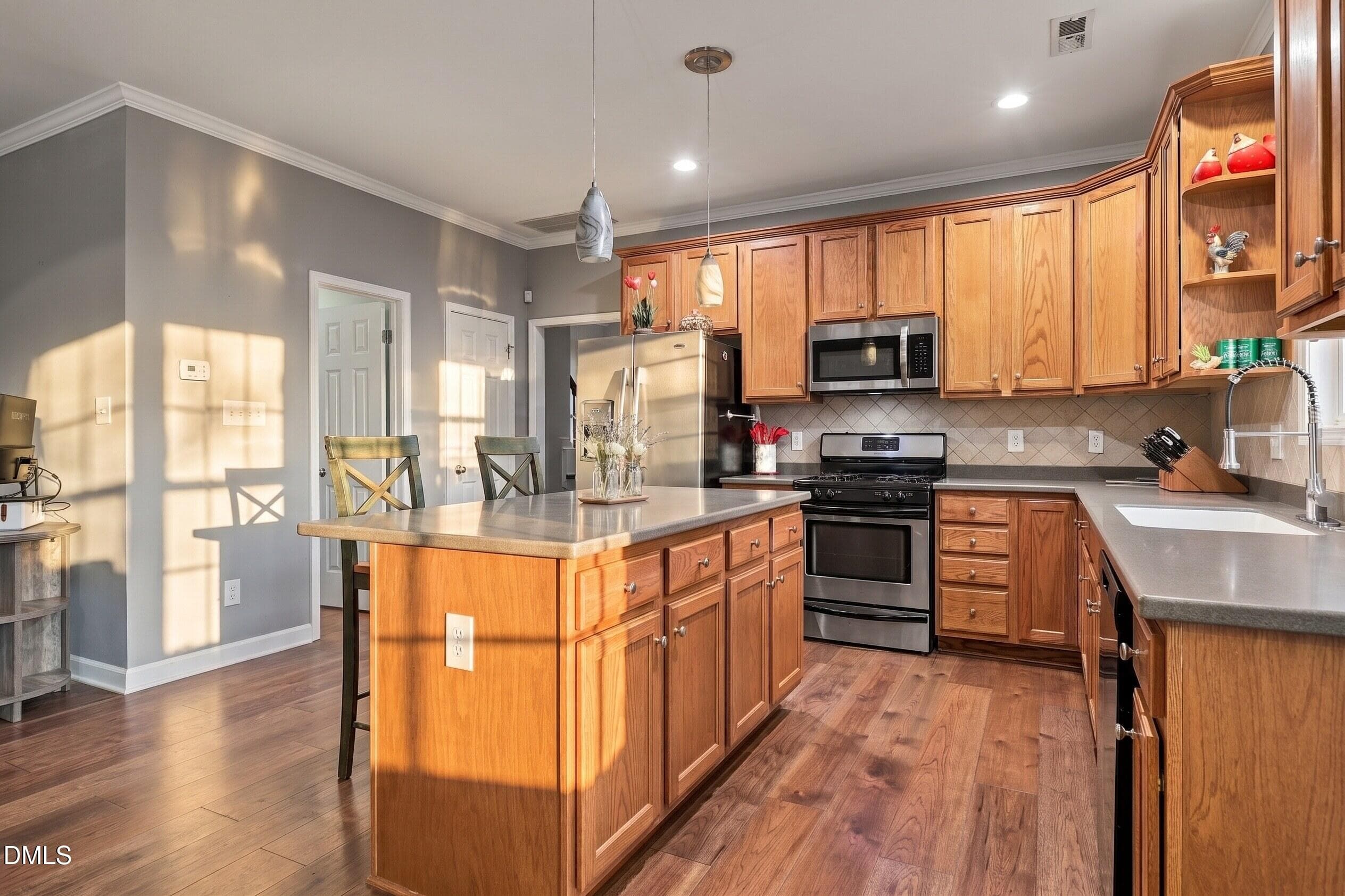 kitchen - caversham - 7304 Caversham Way, Raleigh, NC 27617, Raleigh