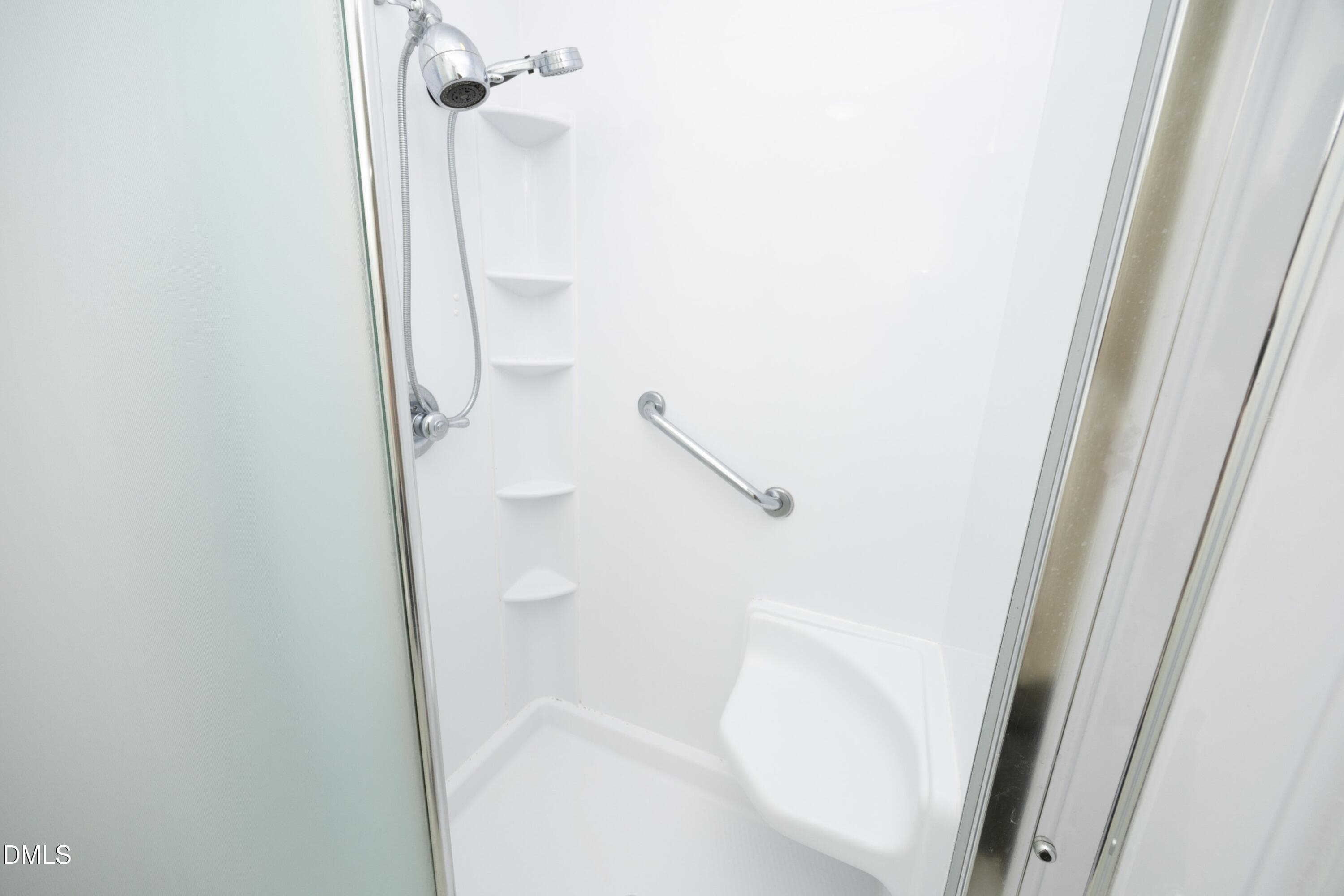 33Shower - 3004 Rue Sans Famille, Raleigh, NC 27607, Raleigh
