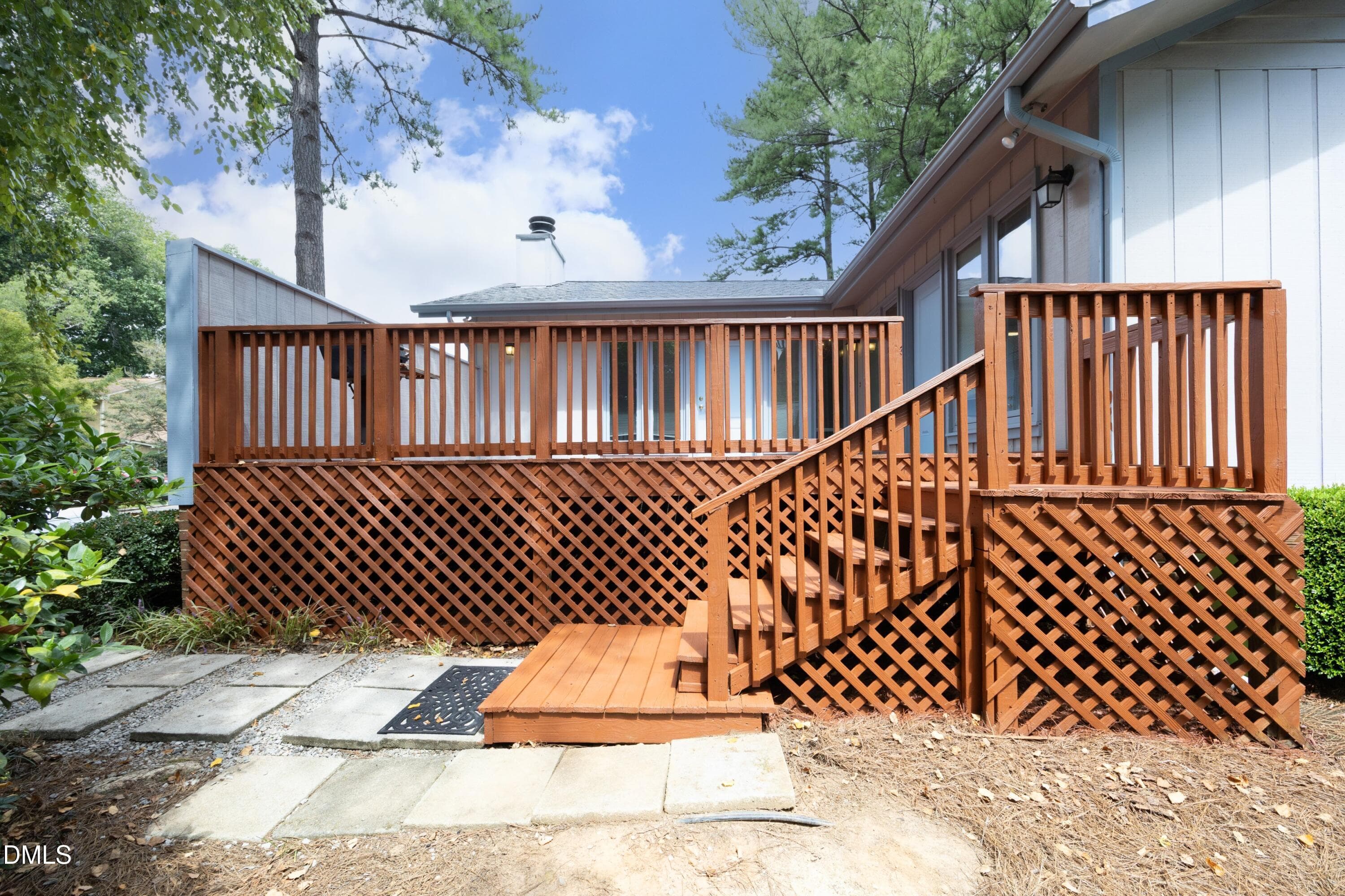 04DeckStairs - 3004 Rue Sans Famille, Raleigh, NC 27607, Raleigh