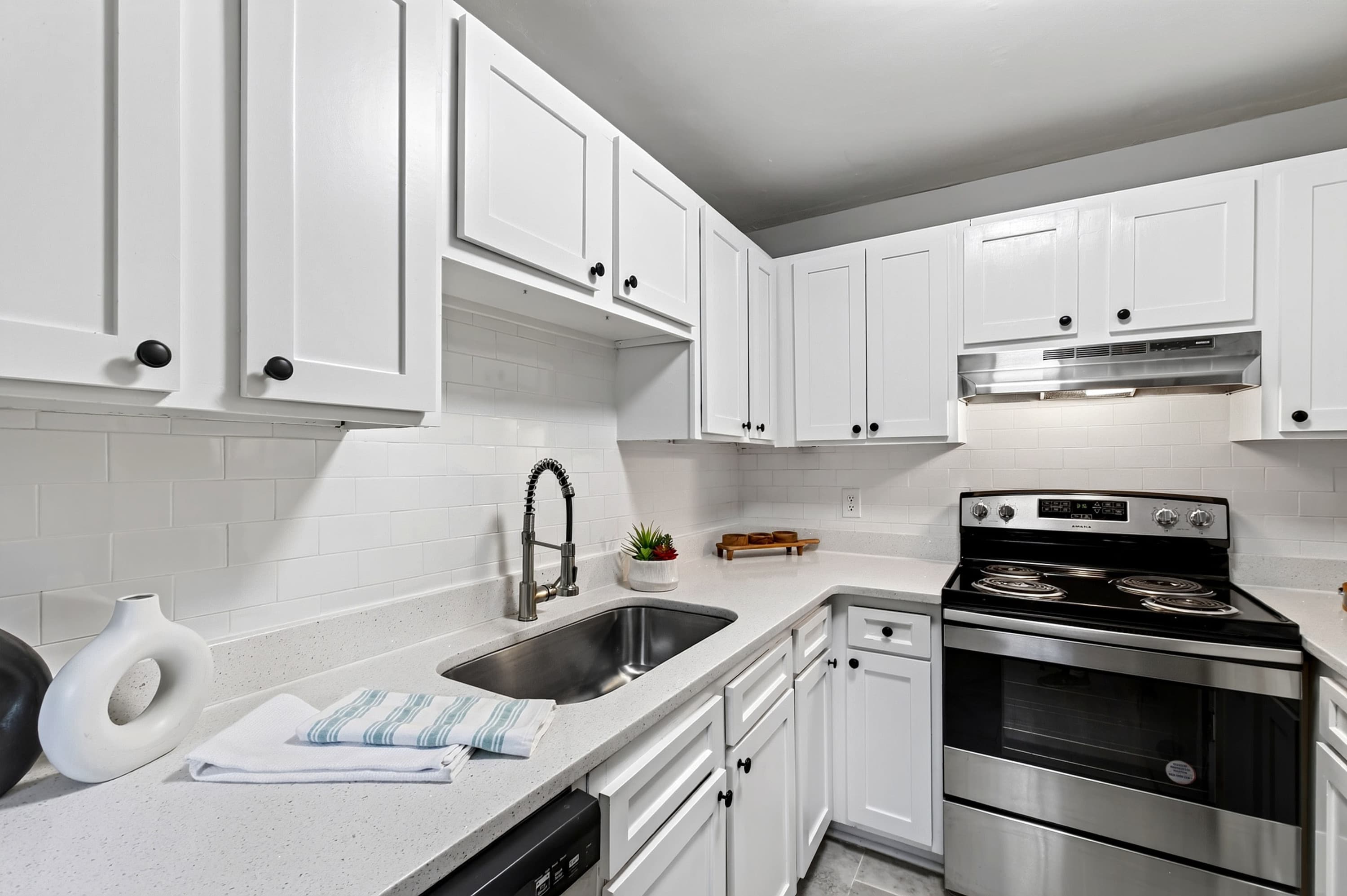 Bloodworth (35).jpg - 1109 S Bloodworth Street, Raleigh, NC 27601, Raleigh