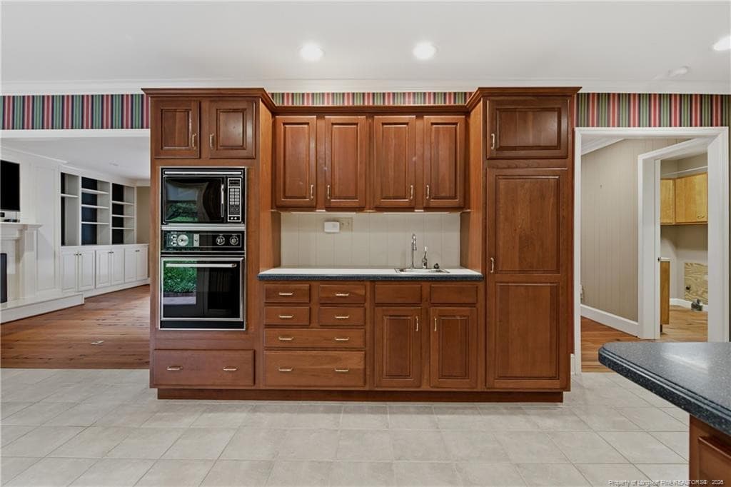 Endless Storage - 2718 Skye Drive, Fayetteville, NC 28303, Fayetteville