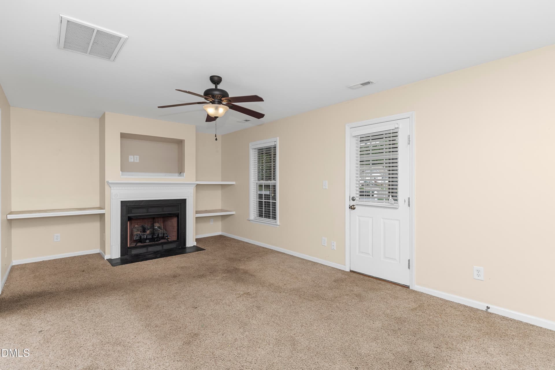 Living Room - 103 Gatwick Court, Clayton, NC 27520