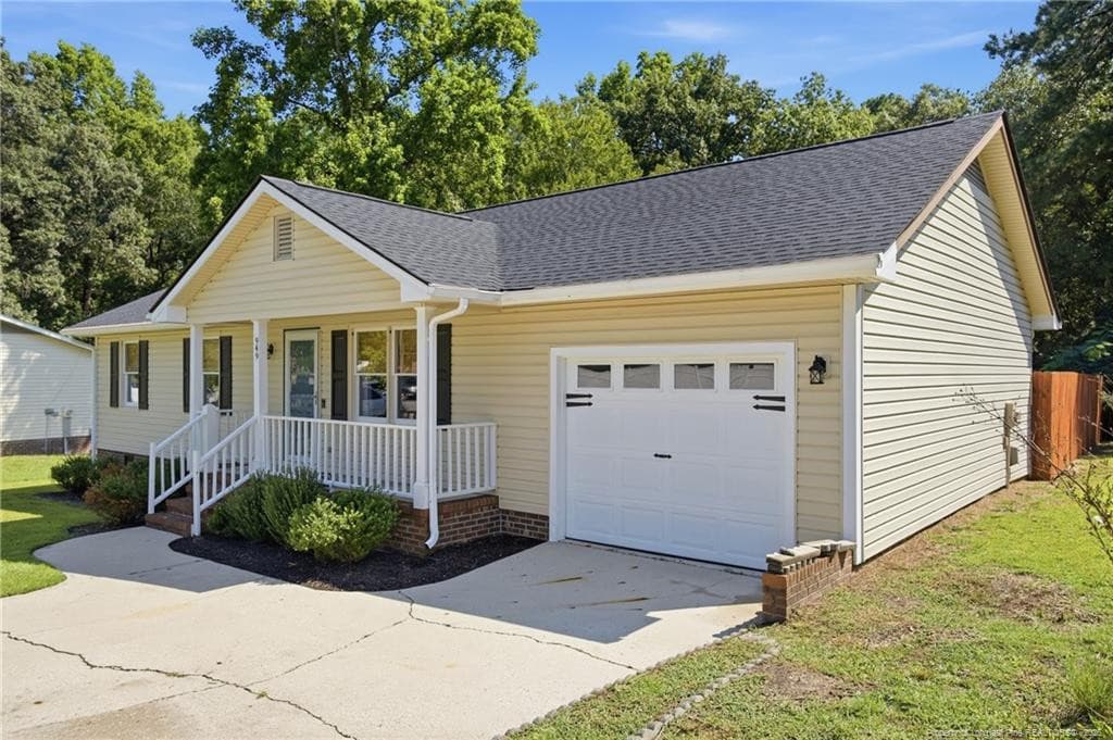 Photo 4 - 949 Kennesaw Drive, Fayetteville, NC 28314, Fayetteville