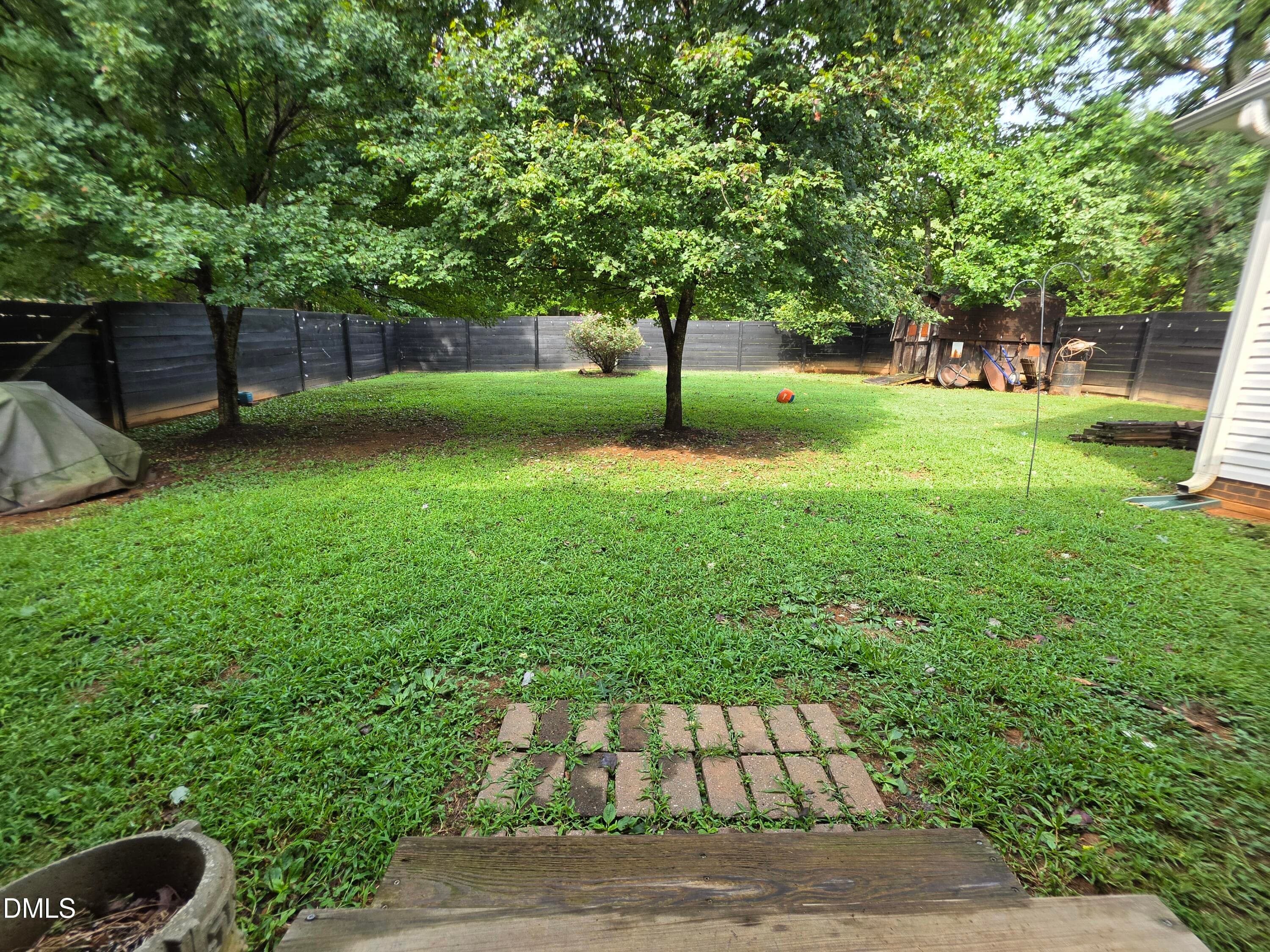 Hidden back yard - 845 Hidden Court, Asheboro, NC 27205