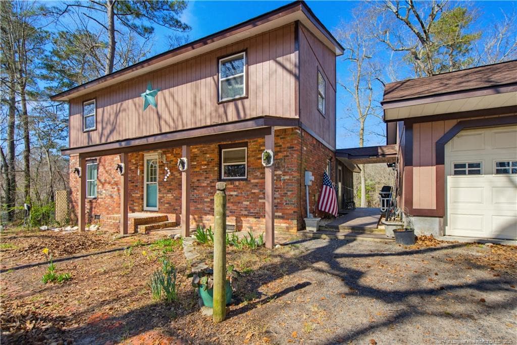 Photo 3 - 208 Kyra Lane, Maxton, NC 28364, Maxton