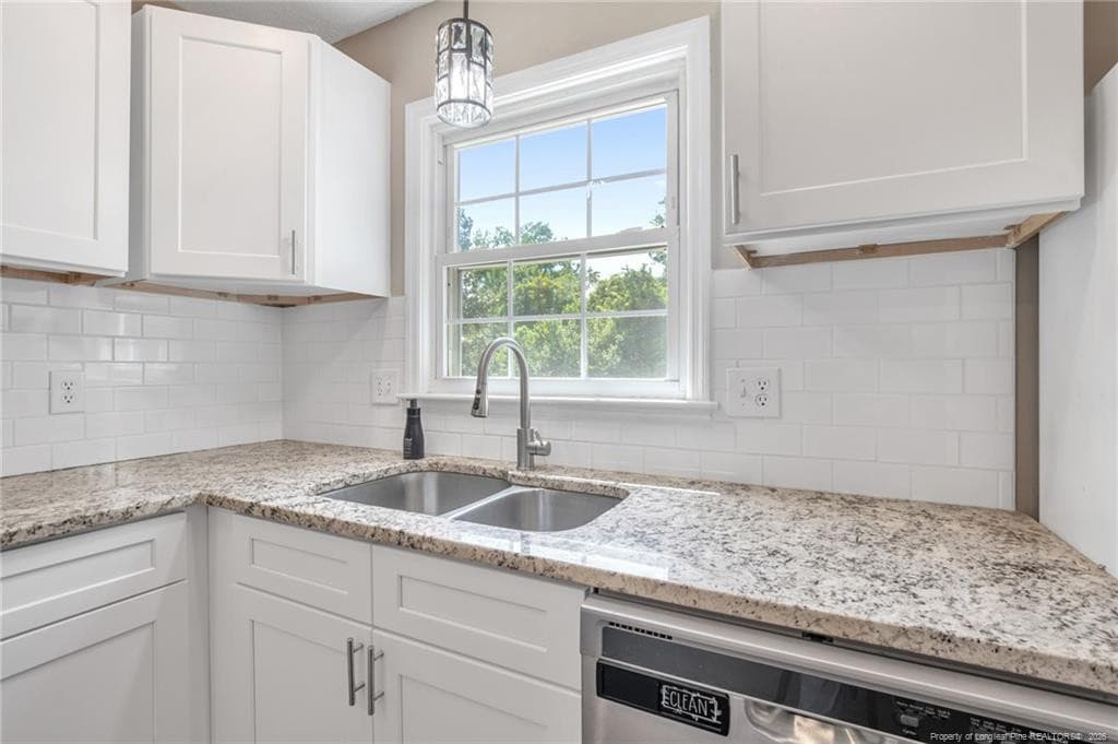 Photo 8 - 3614 Lakeshore Drive, Hope Mills, NC 28348, Hope Mills