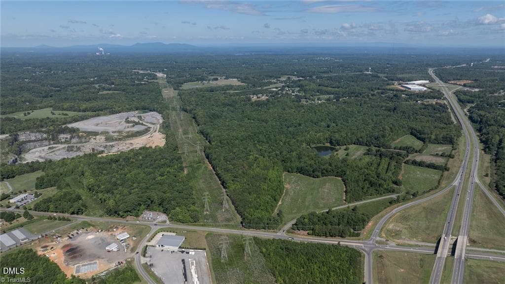 5701- N 220-3 - 5701 Us-220, Stokesdale, NC 27357