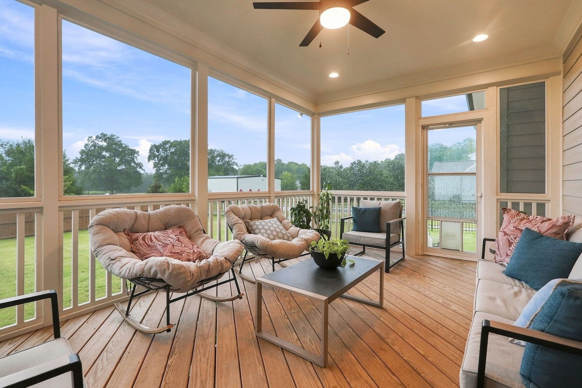 Screened-In Porch - 904 Shiloh Hills Drive, Fuquay Varina, NC 27526