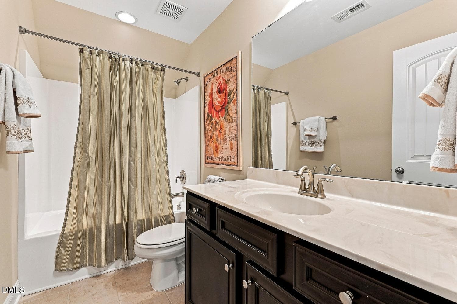 069-047-Bathroom 3-1500x1000 - 1993 Steeple Chase Bend, Apex, NC 27502