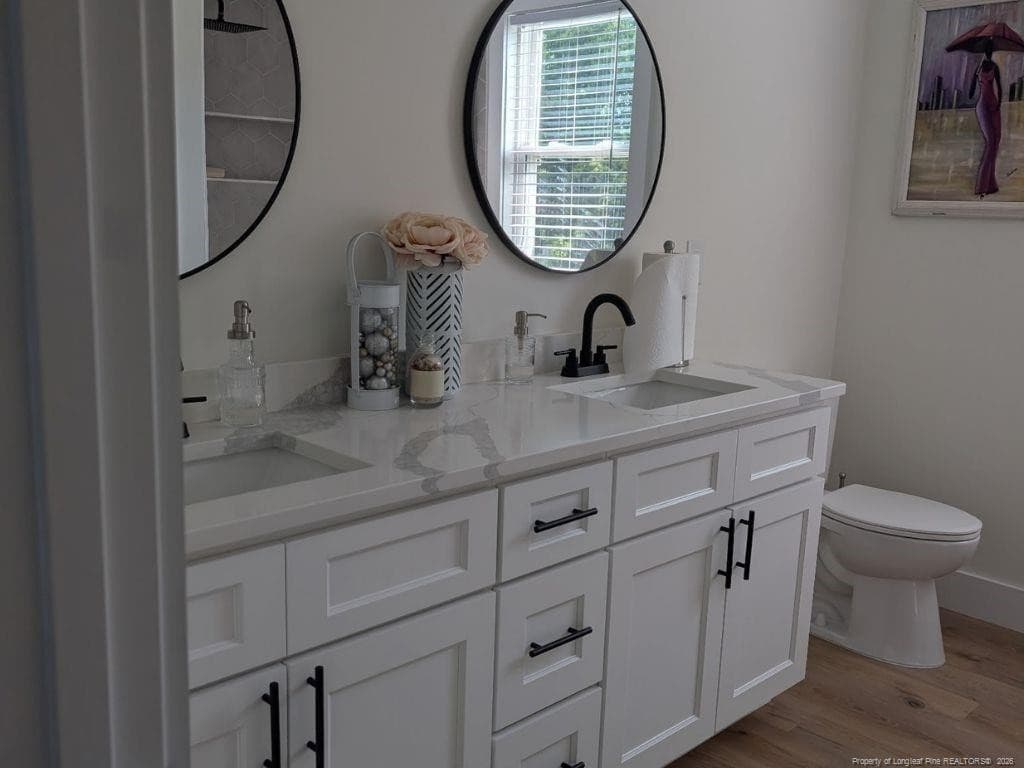 Upstairs Full Bath - 1107 Massey Street, Smithfield, NC 27577