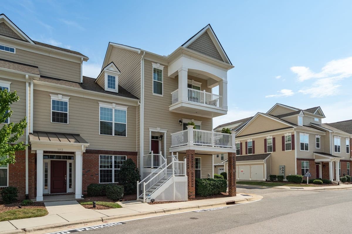 Left Front.jpg - 10530 Sablewood Drive 101, Raleigh, NC 27617, Raleigh