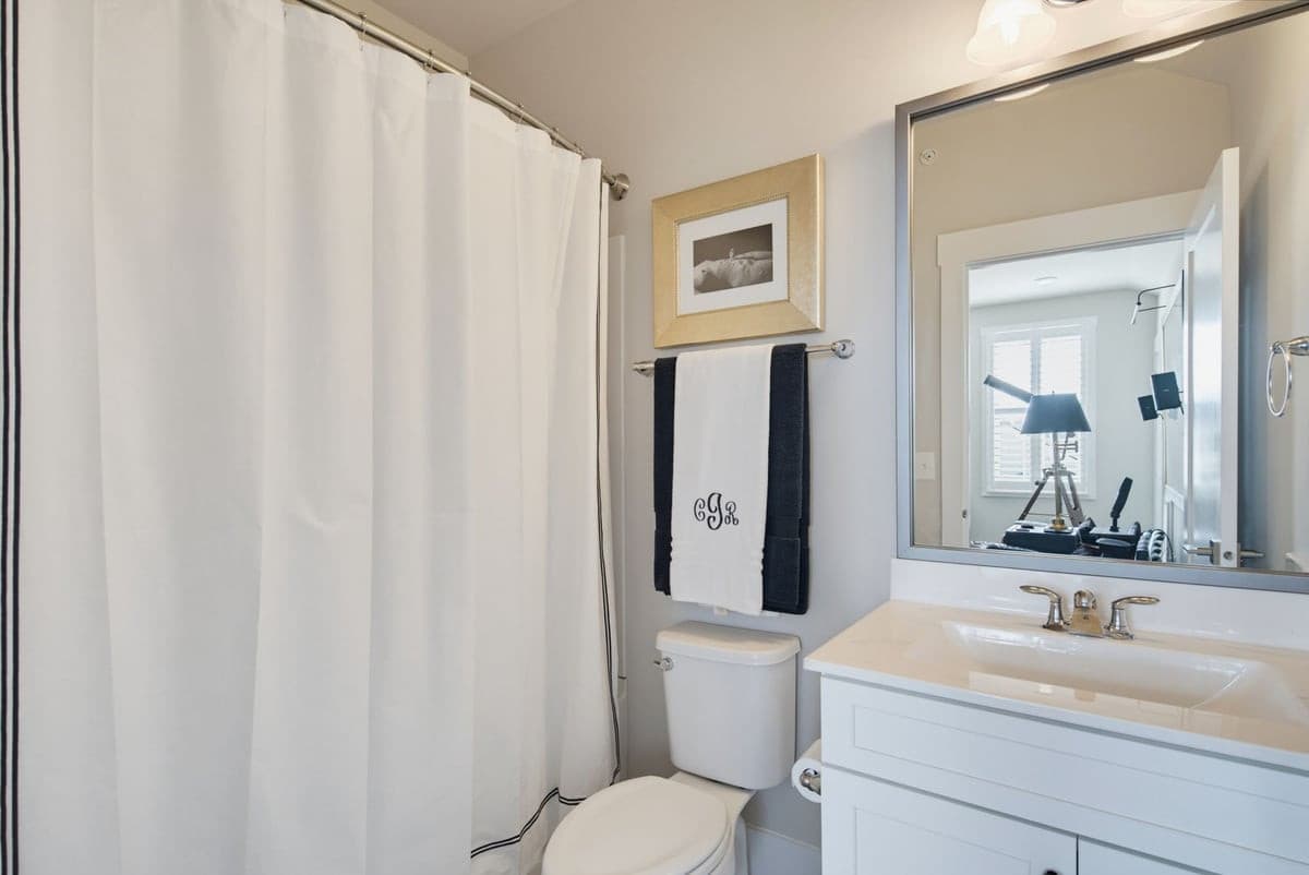 Bonus Room Full Bath.jpg - 10530 Sablewood Drive 101, Raleigh, NC 27617, Raleigh