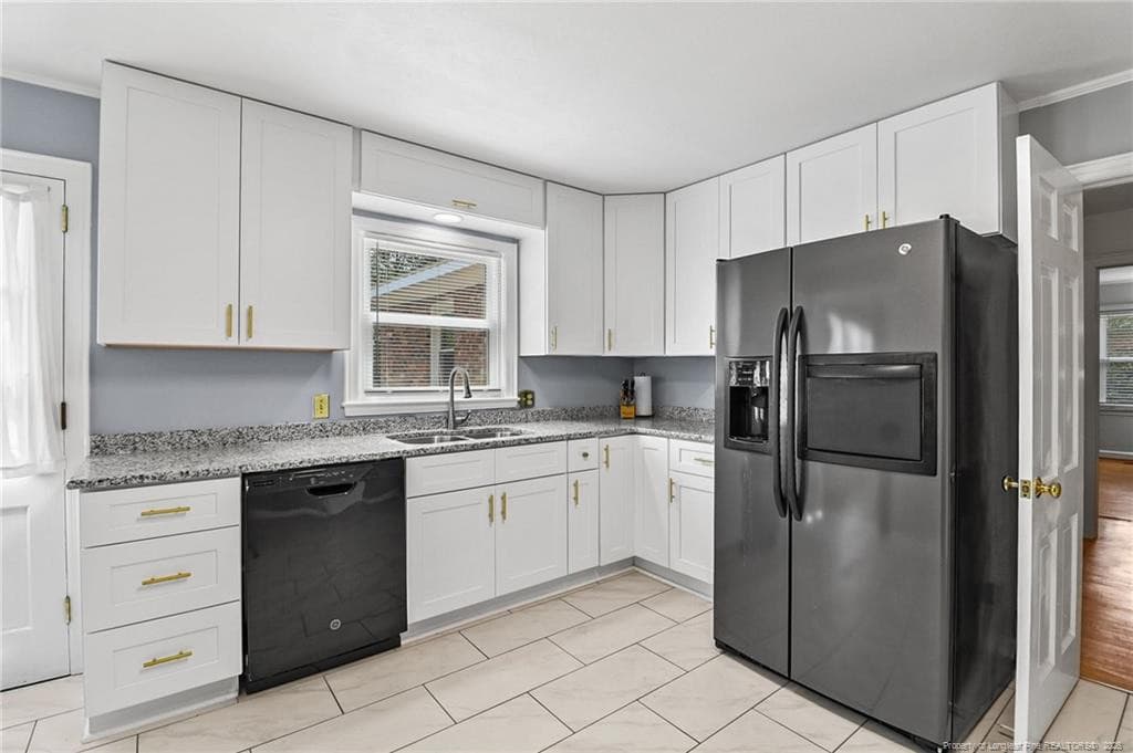 Photo 5 - 444 Holly Lane, Fayetteville, NC 28305, Fayetteville