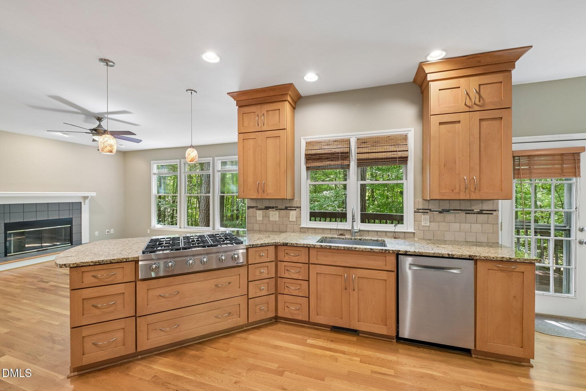 19-web-or-mls-Karin Ct-S0109-019 - 103 Karin Court, Chapel Hill, NC 27514, Chapel Hill
