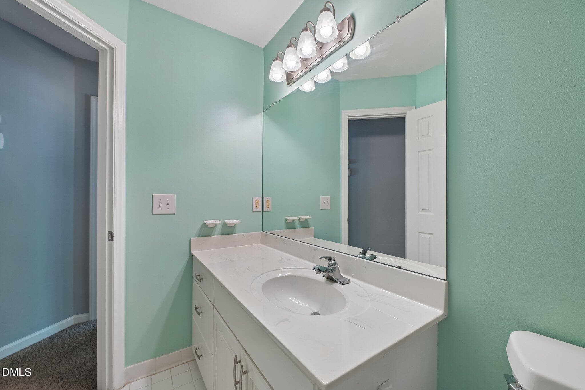 42-web-or-mls-Karin Ct-S0109-042 - 103 Karin Court, Chapel Hill, NC 27514, Chapel Hill