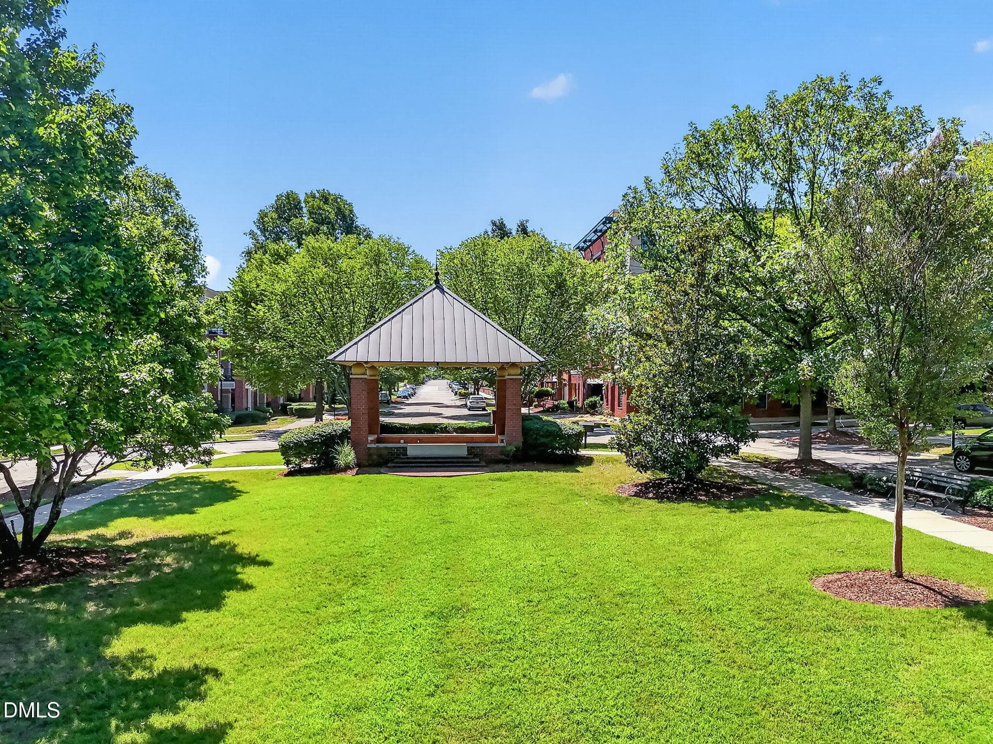 Courtyard/Front Porch View - 142 Finsbury Street, Durham, NC 27703, Durham