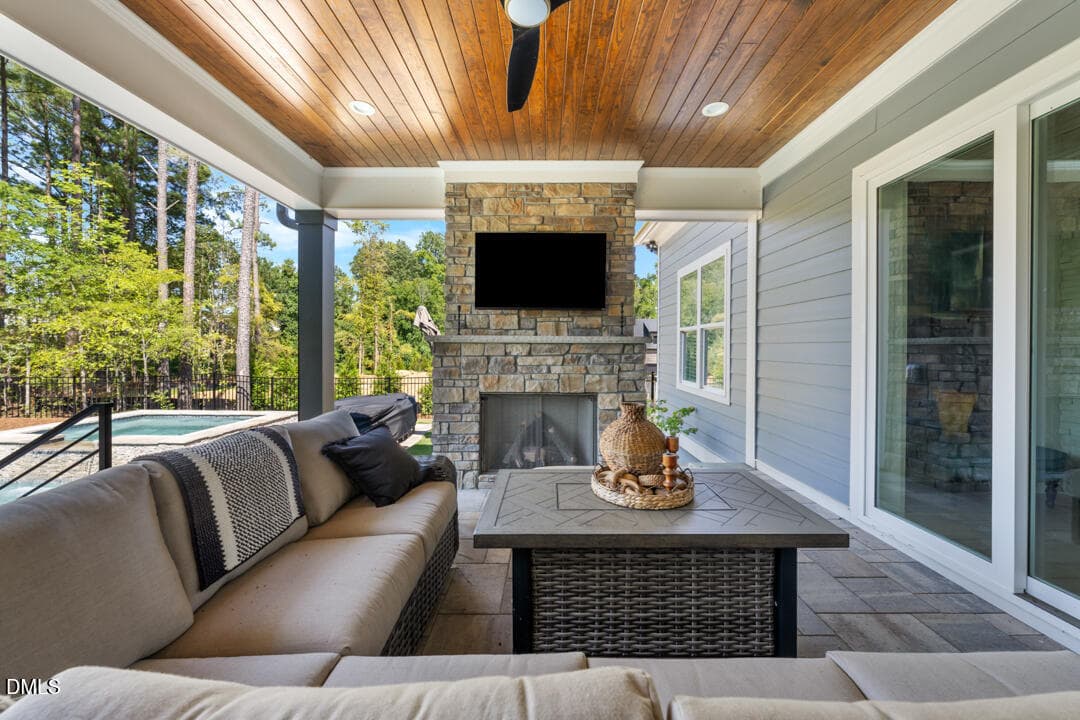 DSC05150 - 512 Colvard Woods Way, Durham, NC 27713