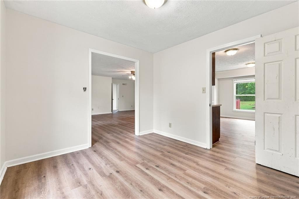 Photo 8 - 924 E Winds Lane, Fayetteville, NC 28311, Fayetteville