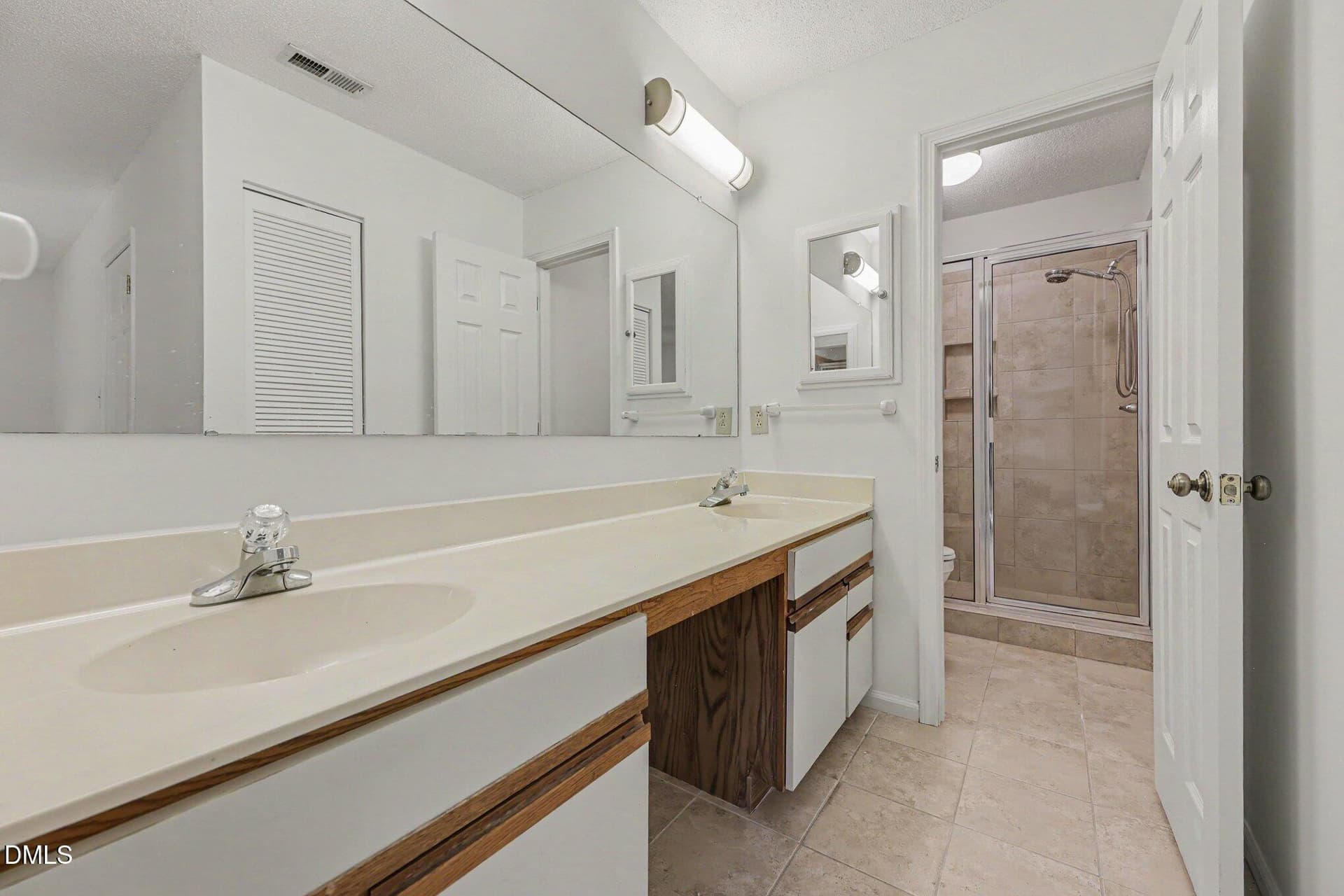 25 - 109 Mossbark Lane, Chapel Hill, NC 27514