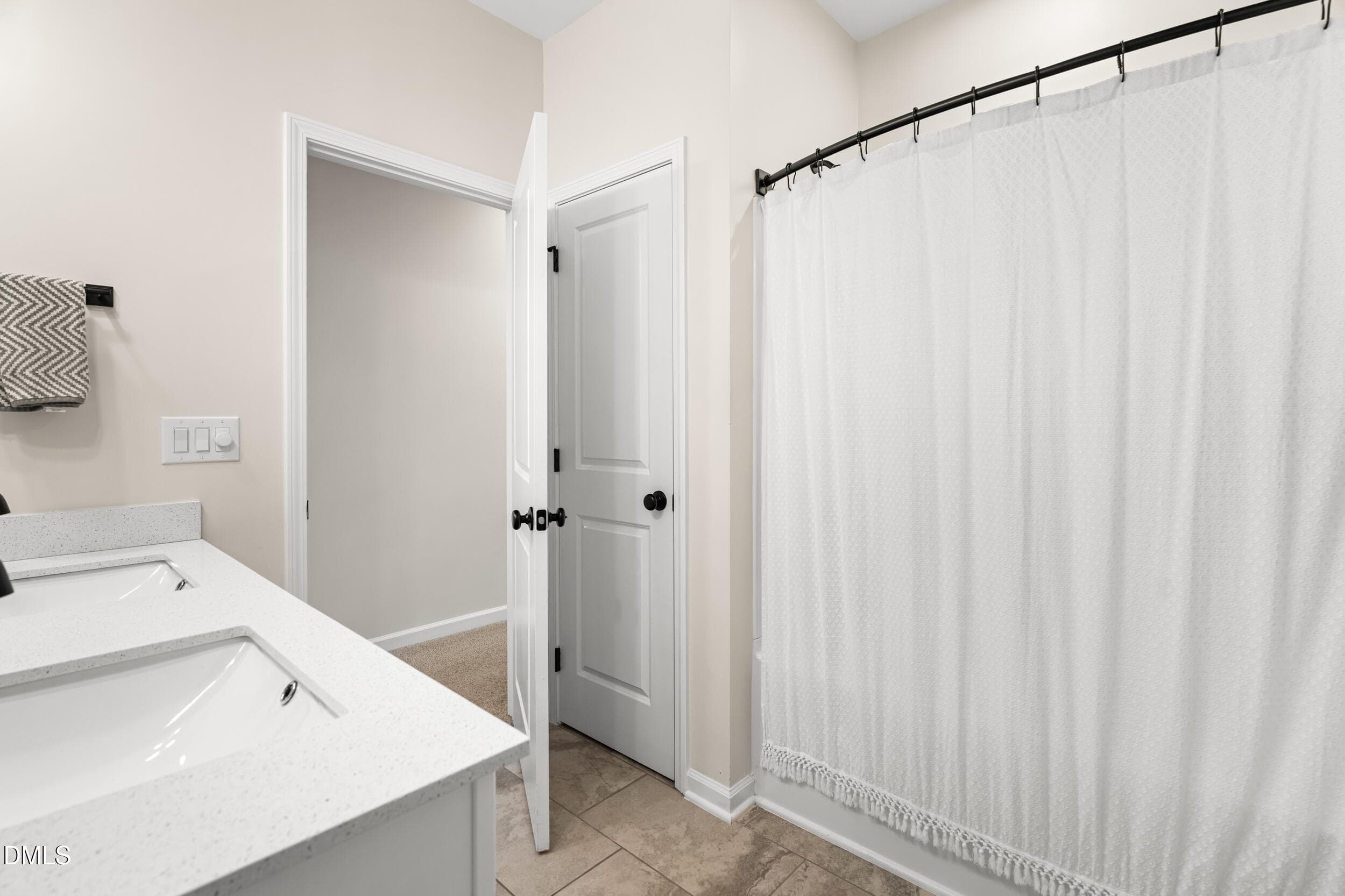 full bath - 100 Capanne Court, Clayton, NC 27527, Clayton
