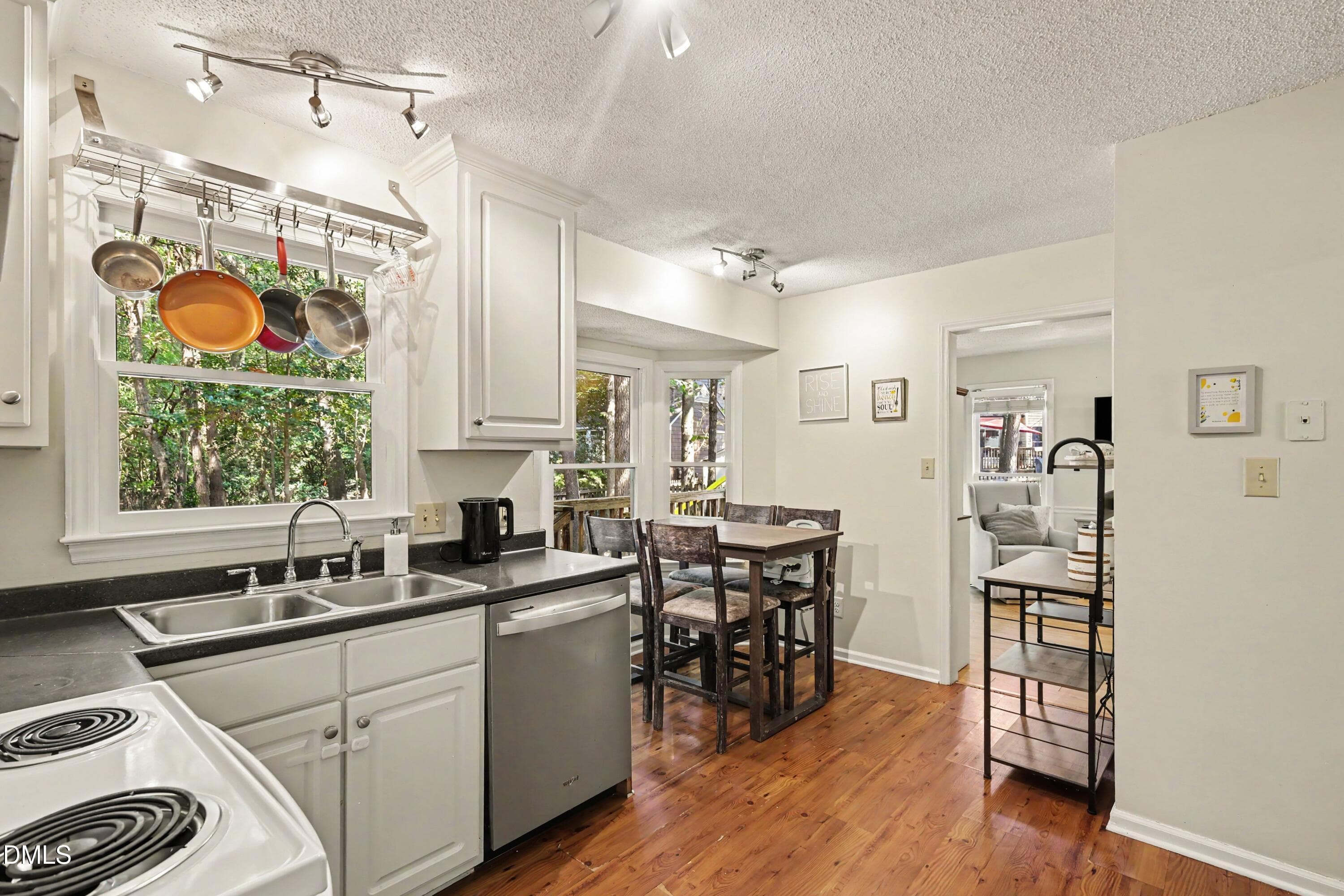 010_file_9323 - 4605 Ellsmere Lane, Raleigh, NC 27604, Raleigh