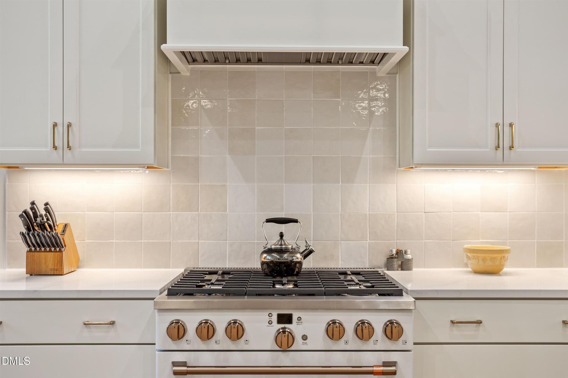6-Burner Range - 160 Roberson Creek Road, Pittsboro, NC 27312