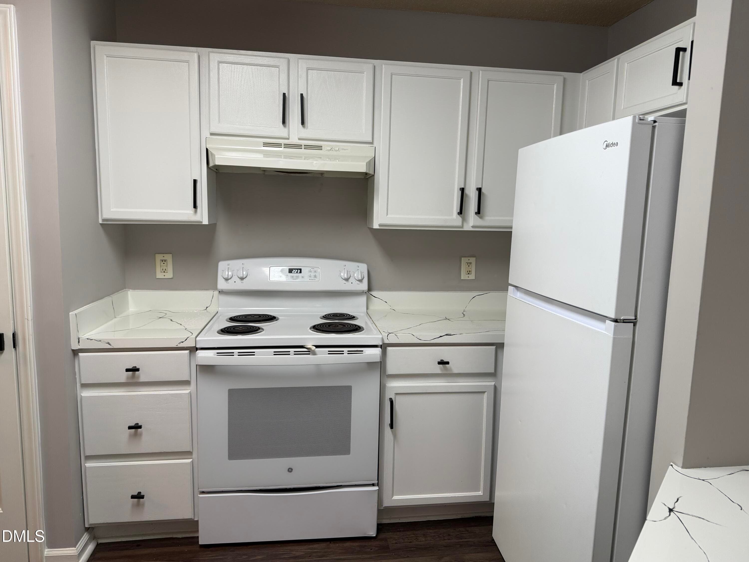 Kitchen2 - 2201 Mountain Mist Court 302, Raleigh, NC 27603, Raleigh