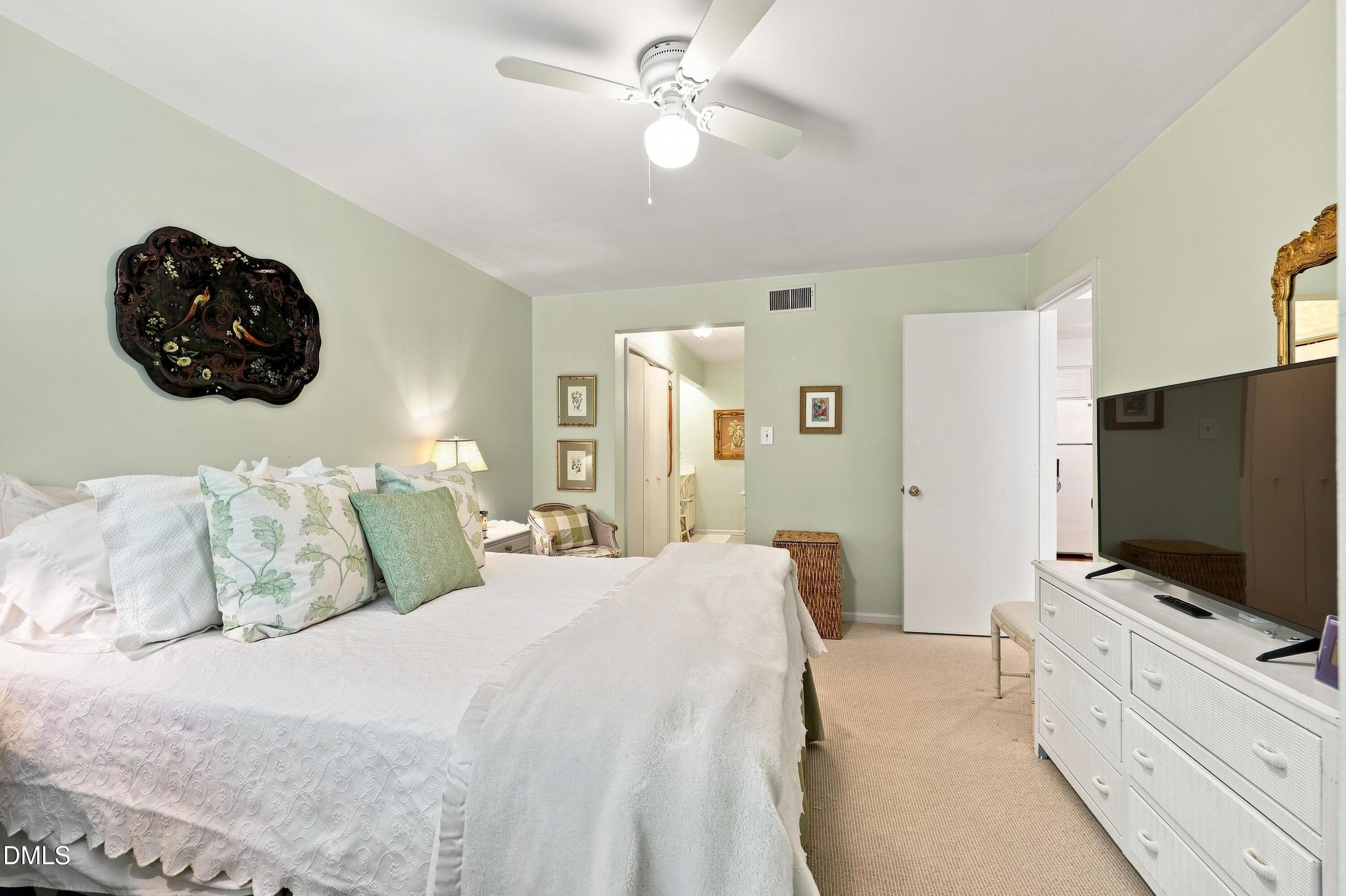 IMG_2779 - 1061 Wirewood Drive, Raleigh, NC 27605, Raleigh