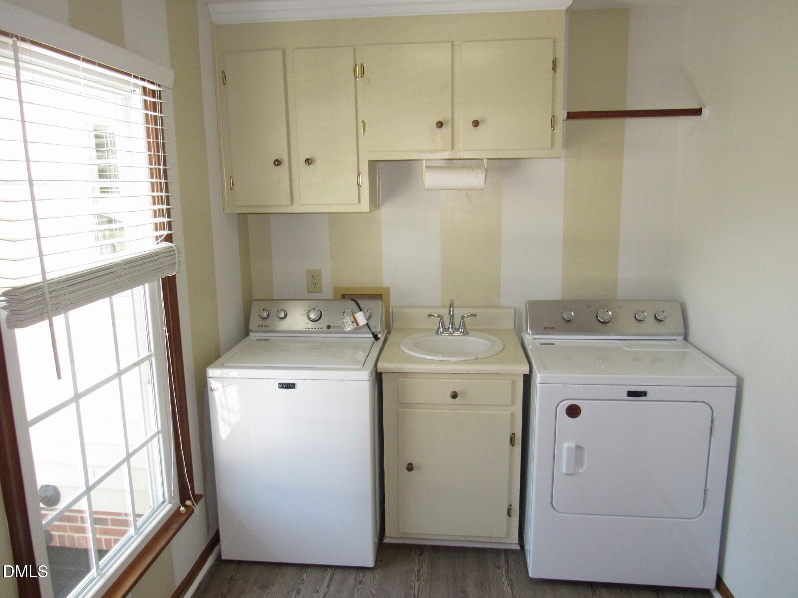 Laundry - 1290 Spring Valley Road, Henderson, NC 27537, Henderson