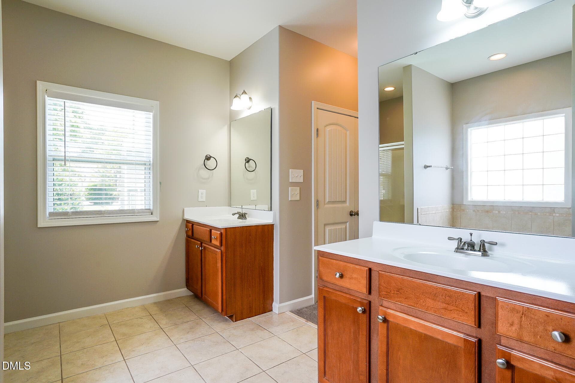 21-photo-Main-Bathroom-dc00bd8c-4026-4e2 - 4211 Massey Preserve Trail, Raleigh, NC 27616, Raleigh