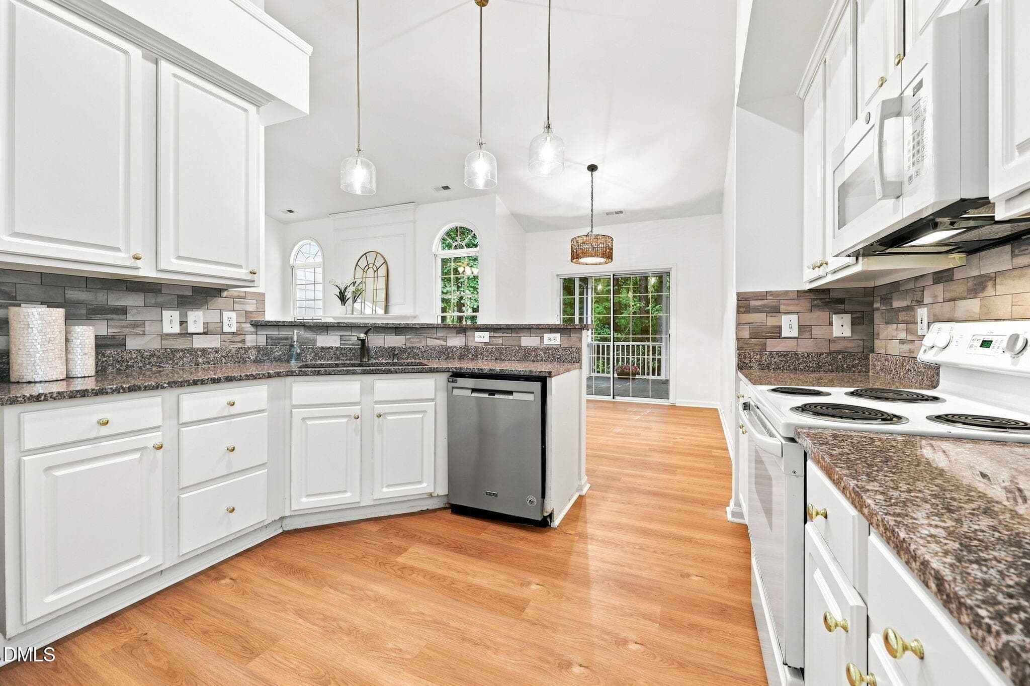 52-web-or-mls-IMG_3728 - 8901 Pleasant Meadow Drive, Raleigh, NC 27615, Raleigh