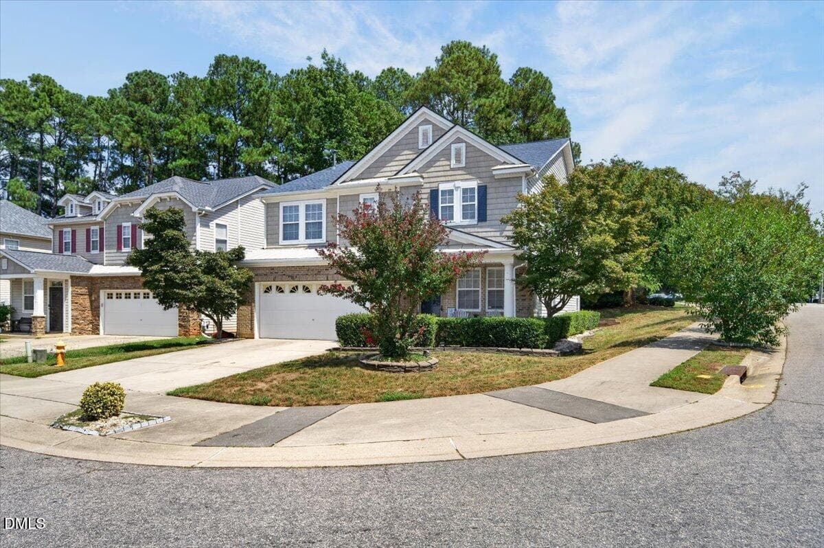 02-2945GladeAsterCtRaleigh_002 - 2945 Glade Aster Court, Raleigh, NC 27604, Raleigh