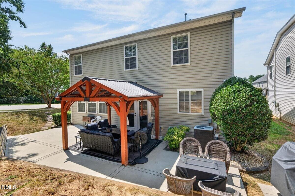 09-2945GladeAsterCtRaleigh_009 - 2945 Glade Aster Court, Raleigh, NC 27604, Raleigh
