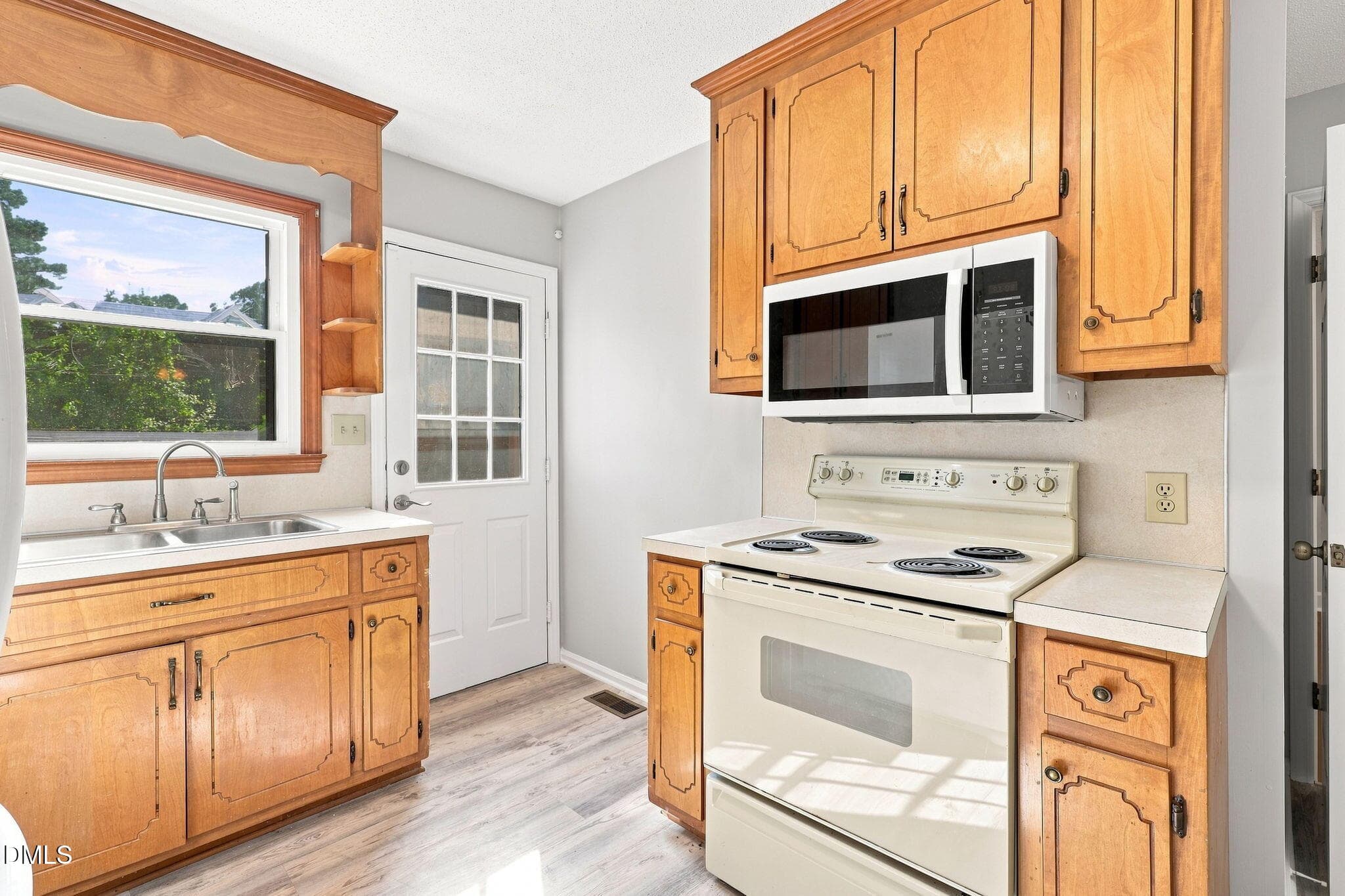 Kitchen 2 - 5601 Sky Lane Drive, Durham, NC 27704, Durham