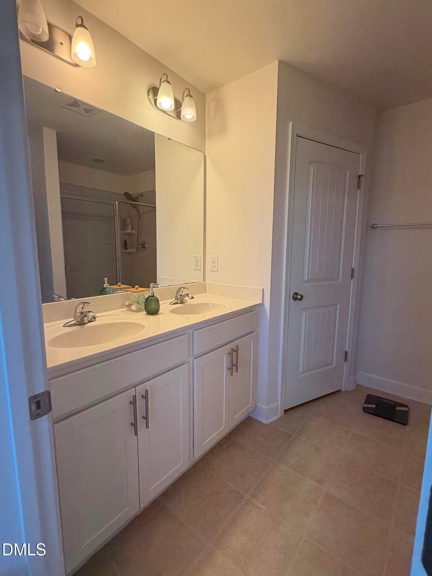 mb3 - 161 E Porthaven Way, Clayton, NC 27527, Clayton