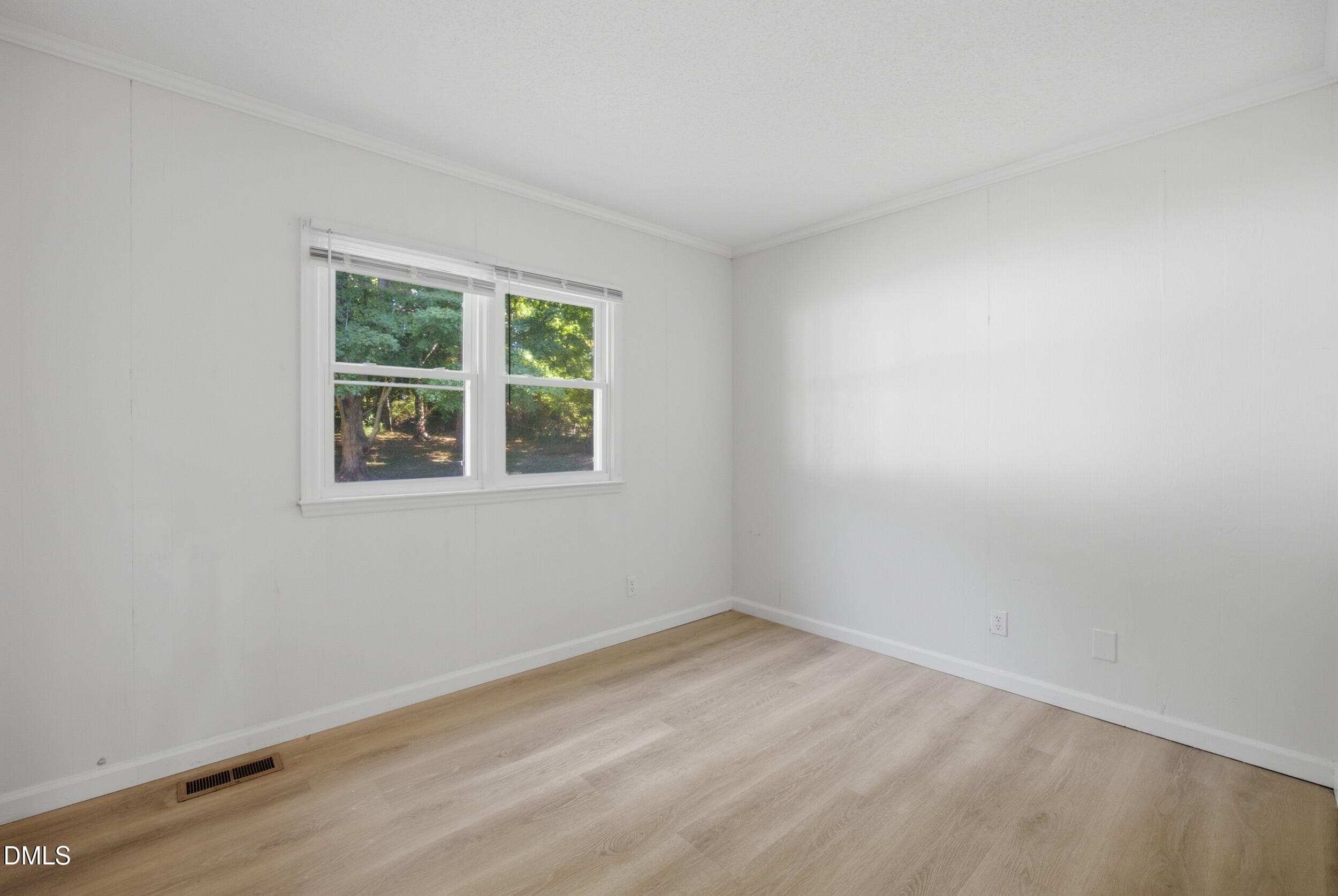 10 - 737 Lakeview Drive, Henderson, NC 27536, Henderson