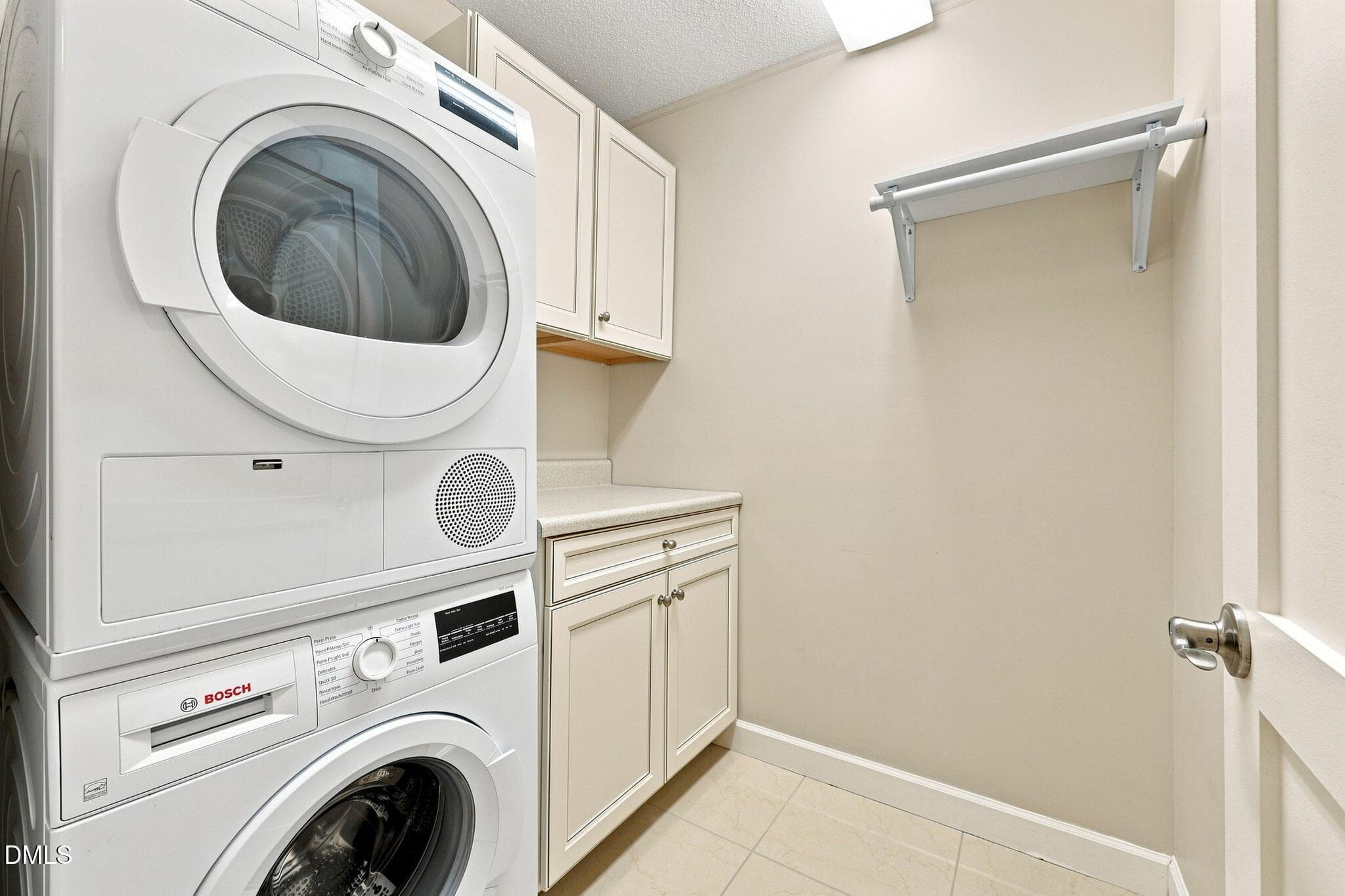 Laundry 1 - 72 Stoneridge Road 72, Durham, NC 27705, Durham