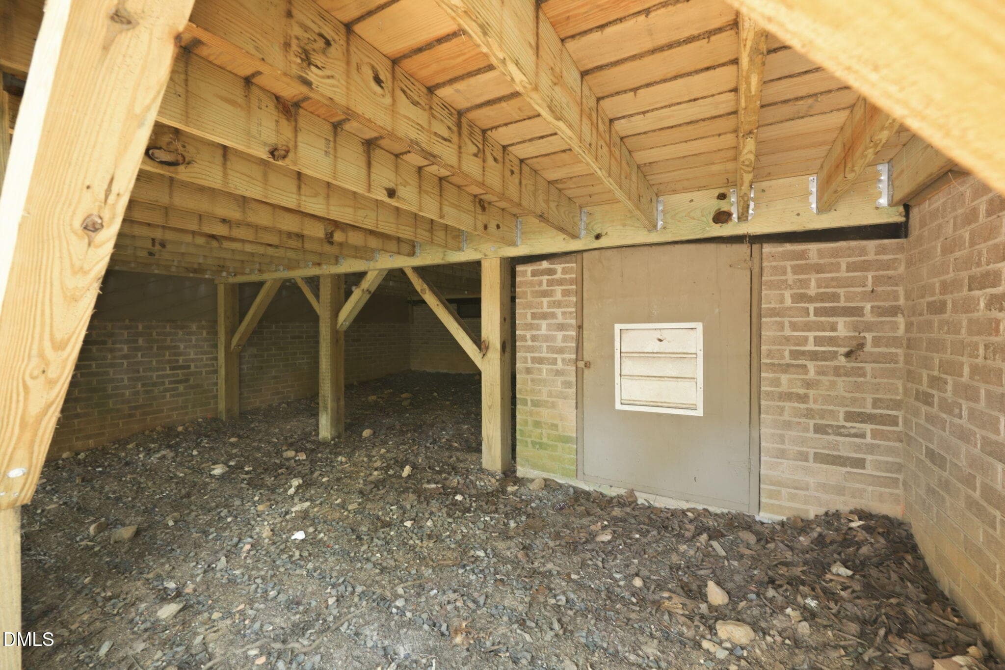 Crawlspace Entry - 72 Stoneridge Road 72, Durham, NC 27705, Durham