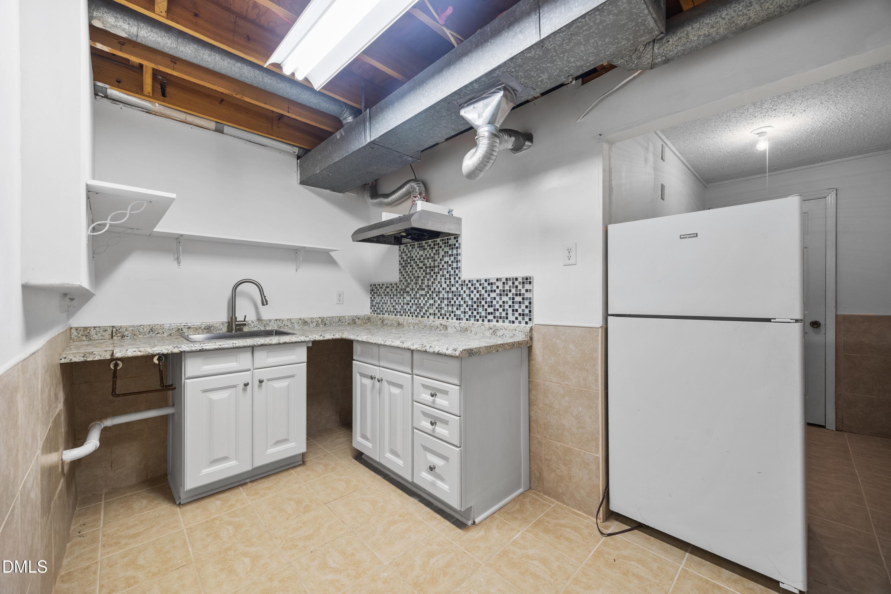 Basement 6 - 1208 Hatch Road, Chapel Hill, NC 27516, Chapel Hill