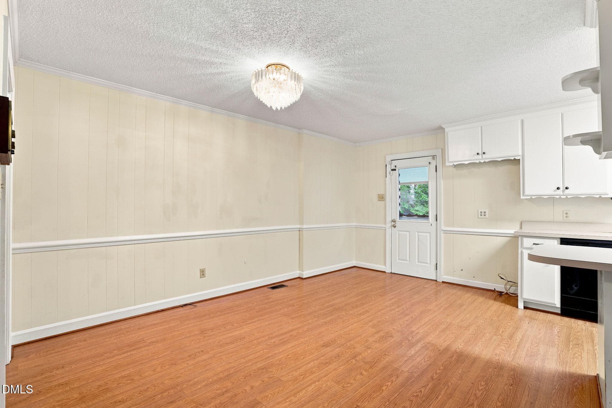 Dining Area 3 - 3615 Longleaf Drive NE, Elm City, NC 27822, Elm City